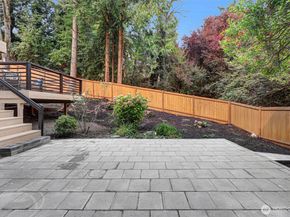 7401 92nd Place SE, Mercer Island WA 98040
