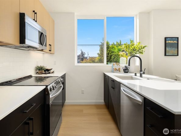 2335 16th Avenue S C, Seattle WA 98144