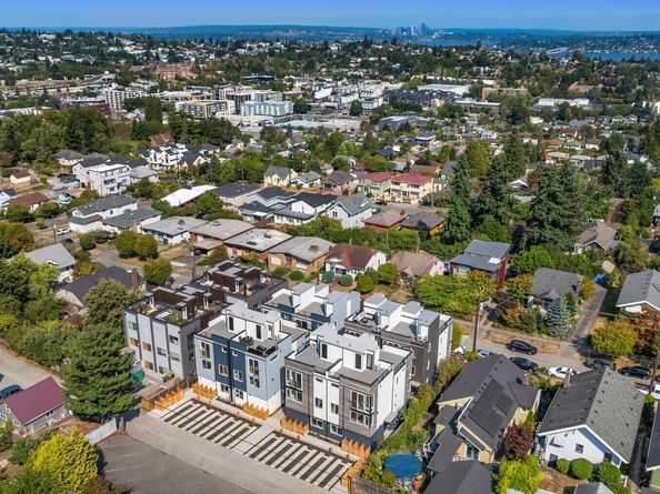 2335 16th Avenue S C, Seattle WA 98144