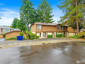 8013 NE 177th Court 2, Kenmore WA 98028