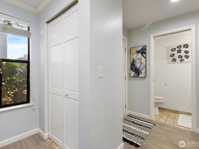 8013 NE 177th Court 2, Kenmore WA 98028