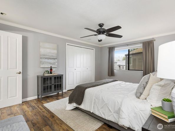 8013 NE 177th Court 2, Kenmore WA 98028