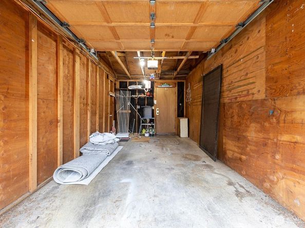 8013 NE 177th Court 2, Kenmore WA 98028