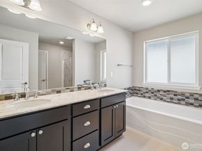 37639 30th Place S, Federal Way WA 98003