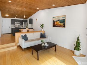 9484 Redmond-Woodinville Road NE C305, Redmond WA 98052