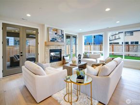 8718 128th Avenue NE, Kirkland WA 98033