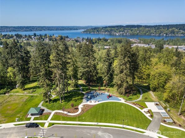 11415 SE 8th Street 39, Newcastle WA 98056