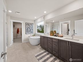 11415 SE 8th Street 39, Newcastle WA 98056