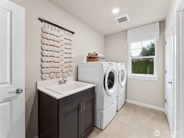 11415 SE 8th Street 39, Newcastle WA 98056