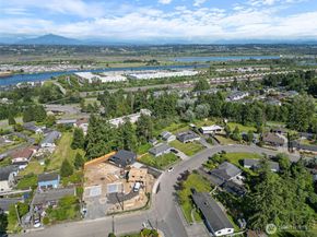 501 Legion Drive B, Everett WA 98201