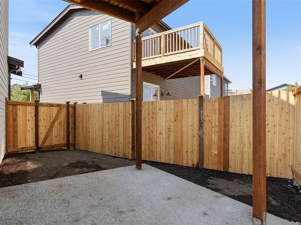 501 Legion Drive B, Everett WA 98201