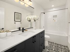 2341 16th Avenue S A, Seattle WA 98144