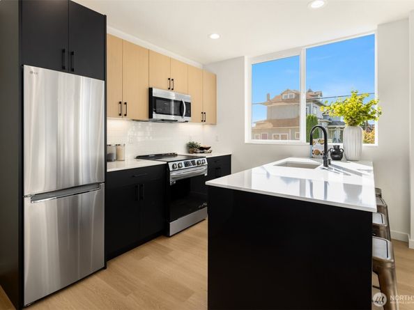 2341 16th Avenue S A, Seattle WA 98144