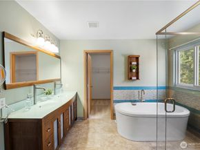 11514 45th Avenue SE, Everett WA 98208