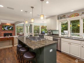 19625 NE 125th Court, Woodinville WA 98077