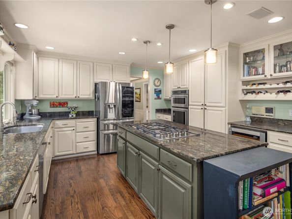19625 NE 125th Court, Woodinville WA 98077