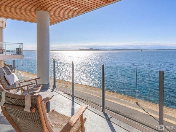 1250 Alki Avenue SW PHA, Seattle WA 98116