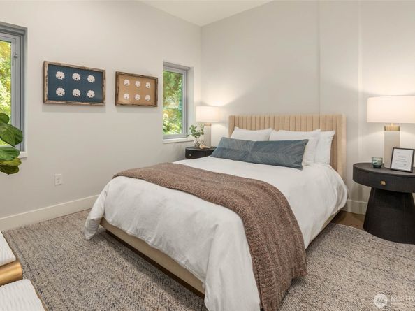 1250 Alki Avenue SW PHA, Seattle WA 98116