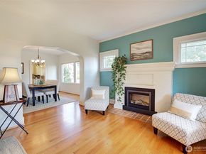 1026 N 48th Street, Seattle WA 98103