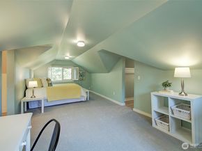 1026 N 48th Street, Seattle WA 98103
