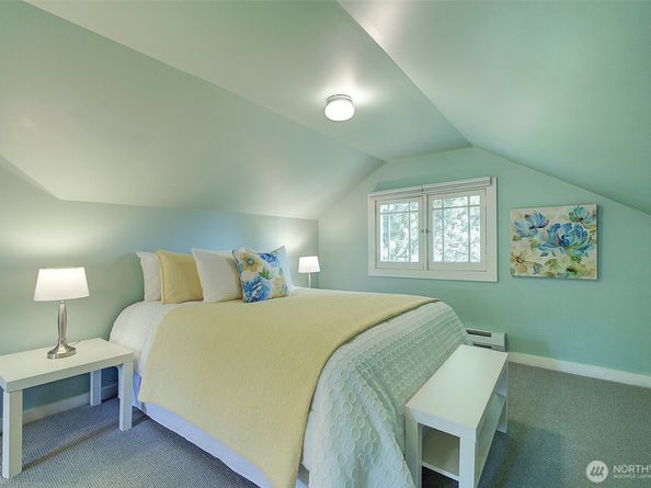 1026 N 48th Street, Seattle WA 98103