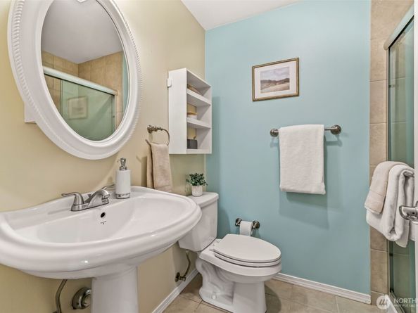 9801 234th Street SW 1, Edmonds WA 98020