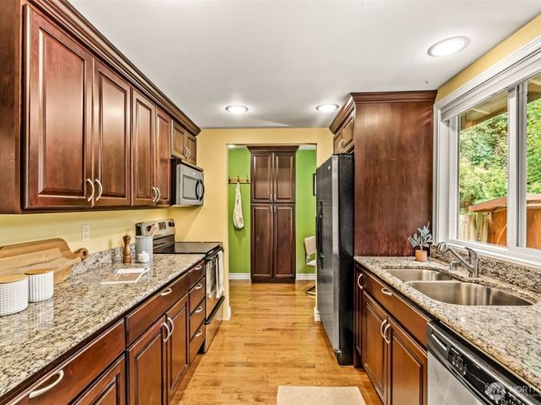 9801 234th Street SW 1, Edmonds WA 98020