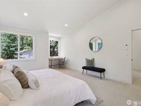 11737 38th Avenue NE A, Seattle WA 98125