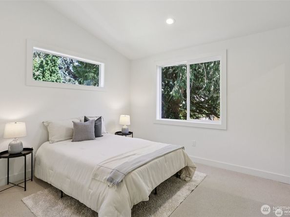 11737 38th Avenue NE A, Seattle WA 98125