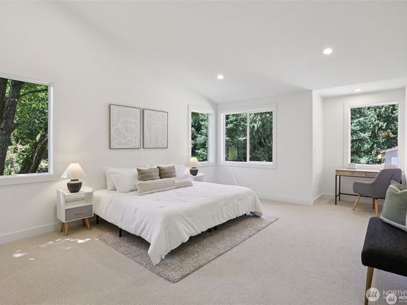 11737 38th Avenue NE A, Seattle WA 98125