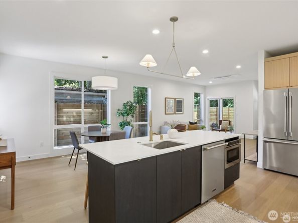 11737 38th Avenue NE A, Seattle WA 98125