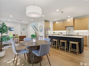11737 38th Avenue NE A, Seattle WA 98125