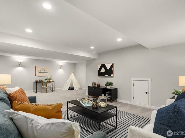 9214 21st Avenue NW, Seattle WA 98117