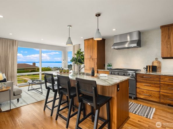 9214 21st Avenue NW, Seattle WA 98117