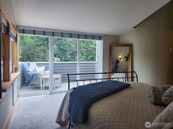 2218 W Raye Street, Seattle WA 98199