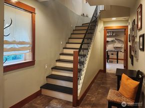 2218 W Raye Street, Seattle WA 98199