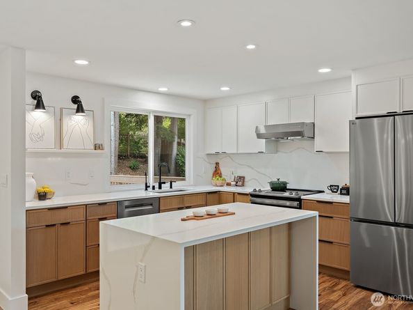 9408 168th Place NE, Redmond WA 98052