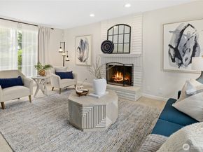 930 179th Place NE, Bellevue WA 98008
