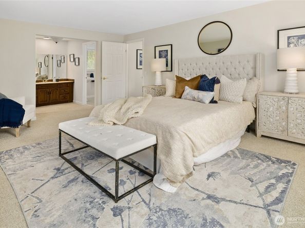 930 179th Place NE, Bellevue WA 98008