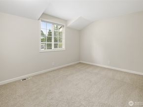 930 179th Place NE, Bellevue WA 98008