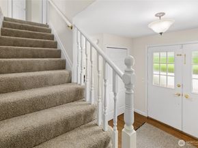 930 179th Place NE, Bellevue WA 98008