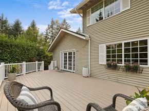 930 179th Place NE, Bellevue WA 98008