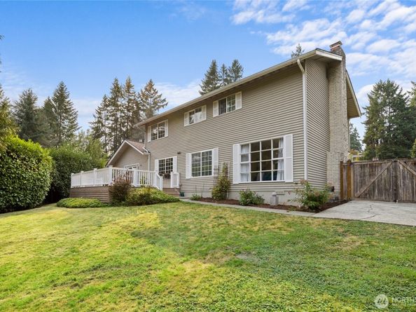 930 179th Place NE, Bellevue WA 98008