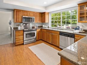 930 179th Place NE, Bellevue WA 98008