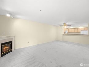 2001 120th Place NE 8104, Everett WA 98208