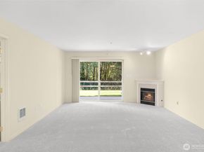 2001 120th Place NE 8104, Everett WA 98208