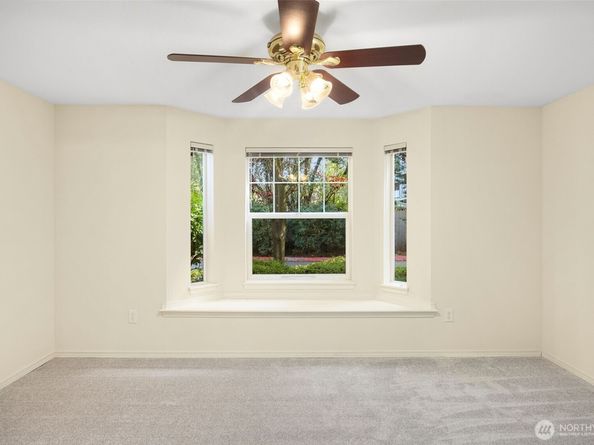 2001 120th Place NE 8104, Everett WA 98208
