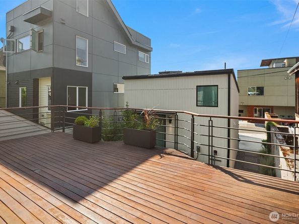 1927 10th Avenue W, Seattle WA 98119