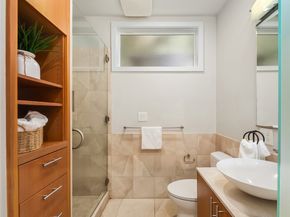 1927 10th Avenue W, Seattle WA 98119