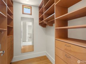 1927 10th Avenue W, Seattle WA 98119